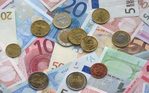 Euro-Münzen und -Scheine